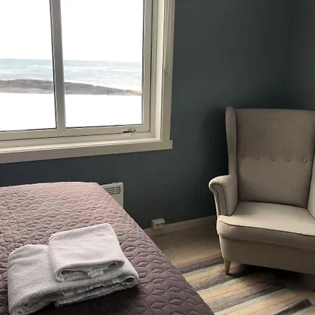 Kjolnes Fyr Bed & Breakfast